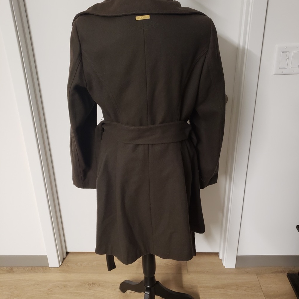 Coat - Picture 4 of 8